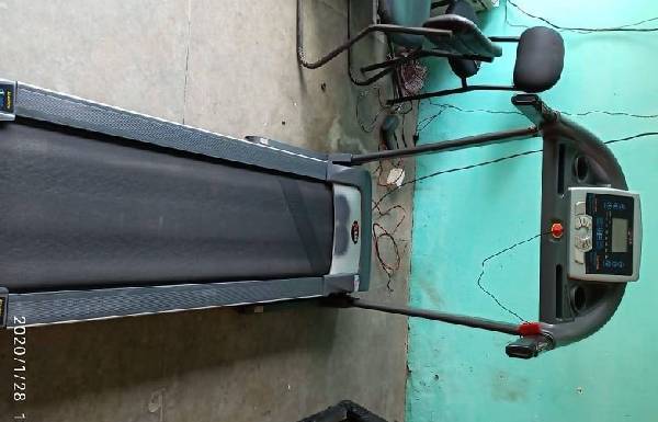 Cảnh báo mua máy chạy bộ cũ từ người bán không chuyên